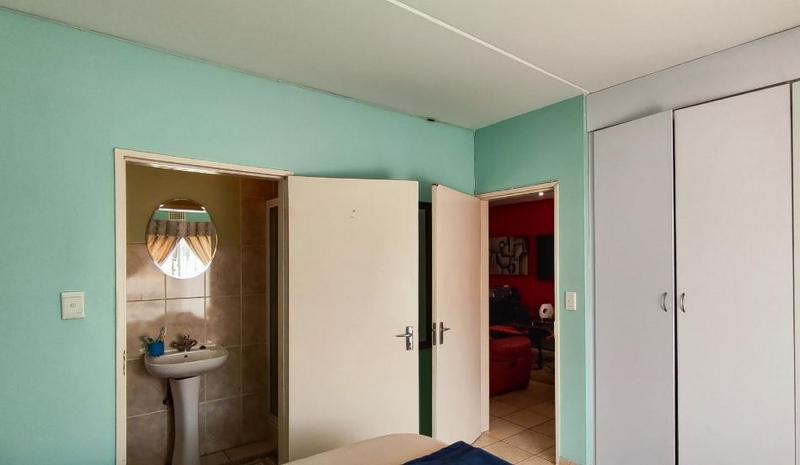 3 Bedroom Property for Sale in Parkrand Gauteng