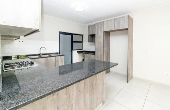 To Let 3 Bedroom Property for Rent in Bartlett Gauteng
