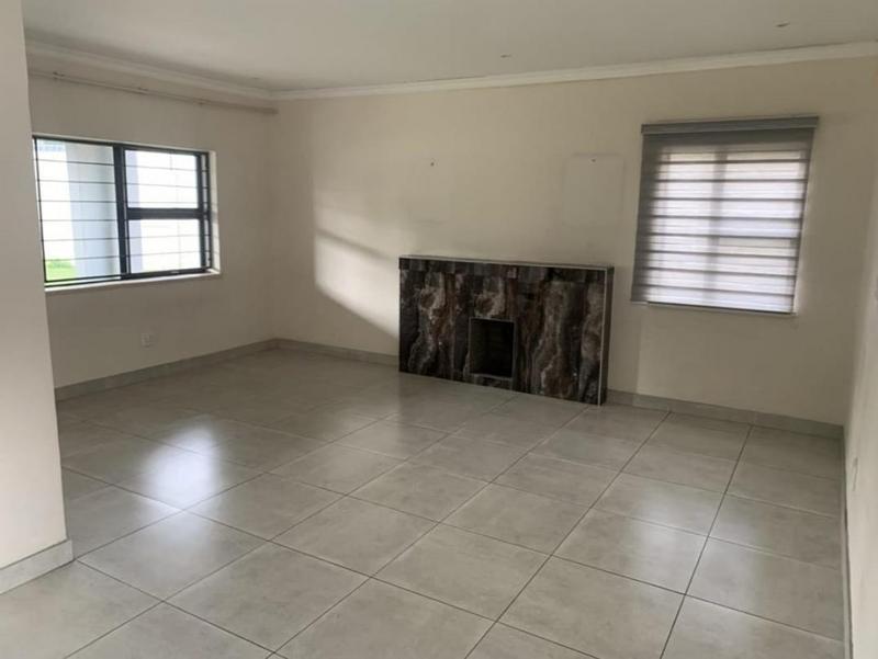 To Let 4 Bedroom Property for Rent in Dunvegan Gauteng