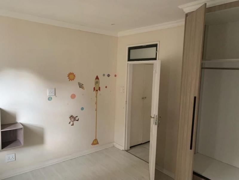 To Let 4 Bedroom Property for Rent in Dunvegan Gauteng