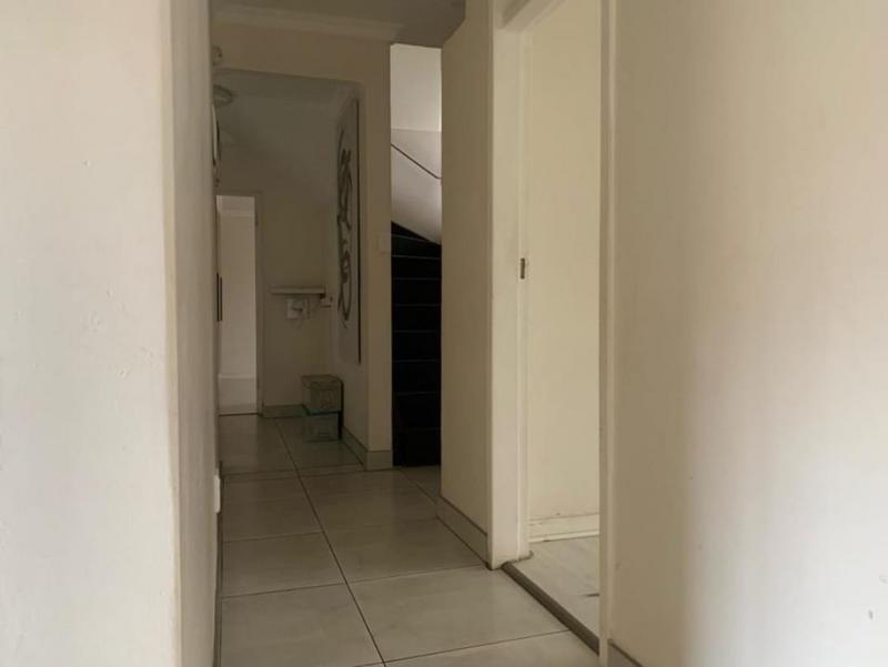 To Let 4 Bedroom Property for Rent in Dunvegan Gauteng