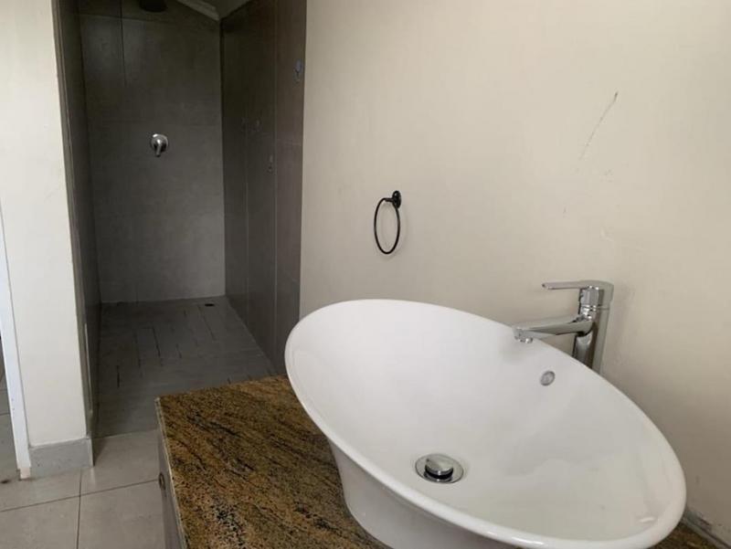 To Let 4 Bedroom Property for Rent in Dunvegan Gauteng