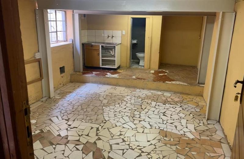 To Let 1 Bedroom Property for Rent in Fairwood Gauteng