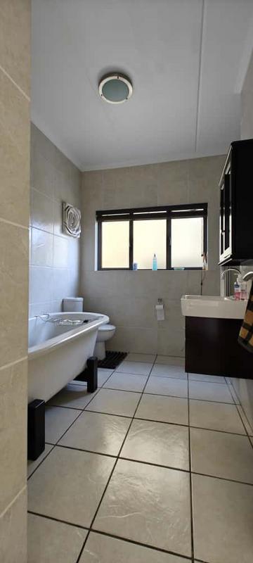 To Let 3 Bedroom Property for Rent in Sunninghill Gauteng