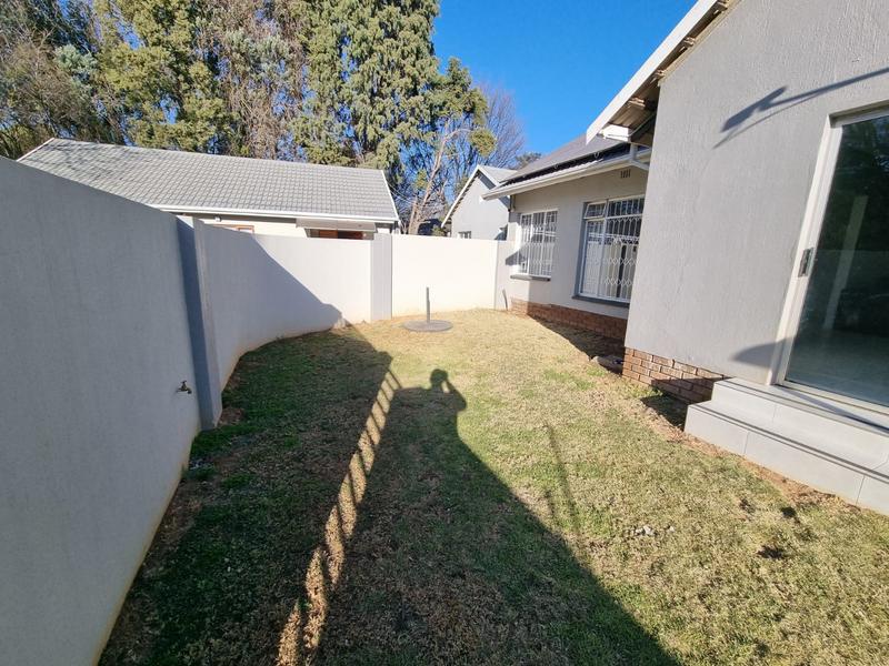 To Let 3 Bedroom Property for Rent in Woodmead Gauteng