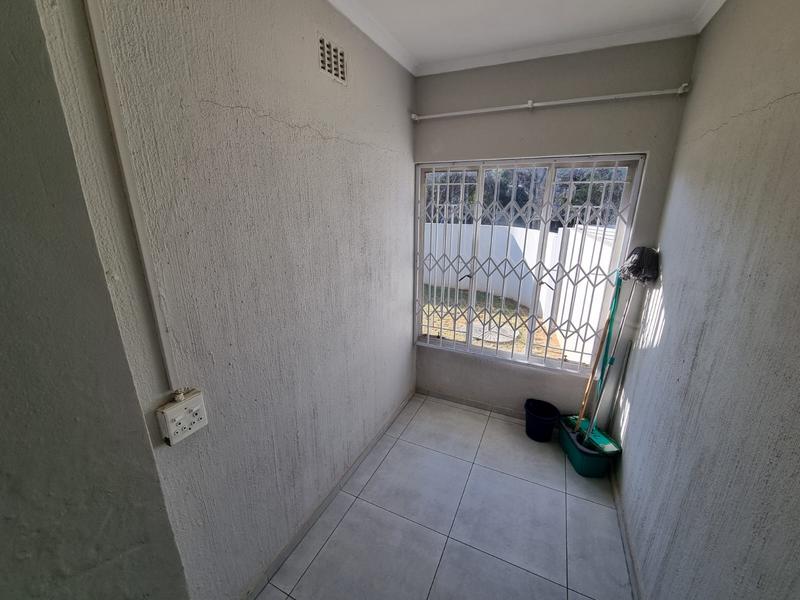 To Let 3 Bedroom Property for Rent in Woodmead Gauteng