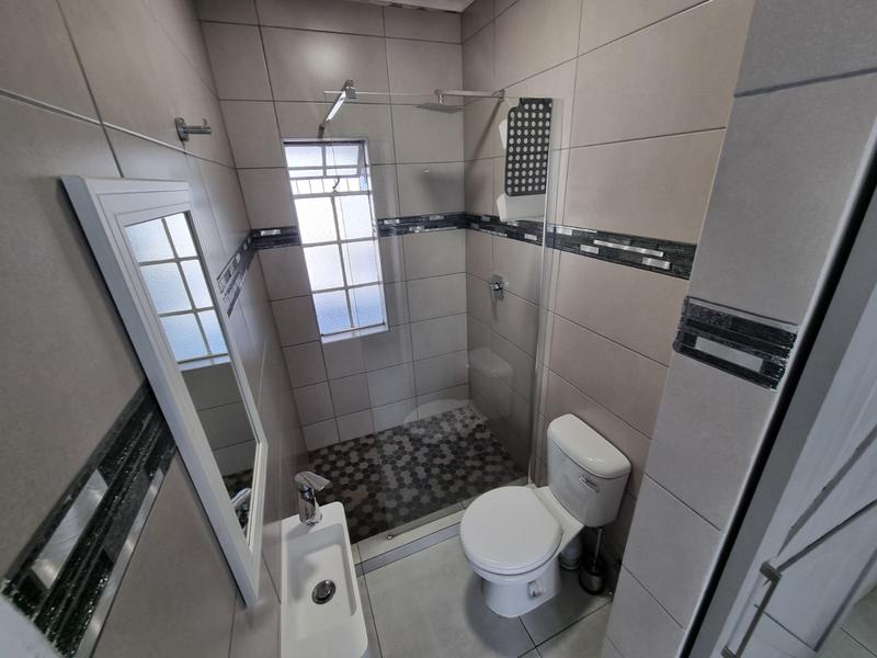 To Let 3 Bedroom Property for Rent in Woodmead Gauteng