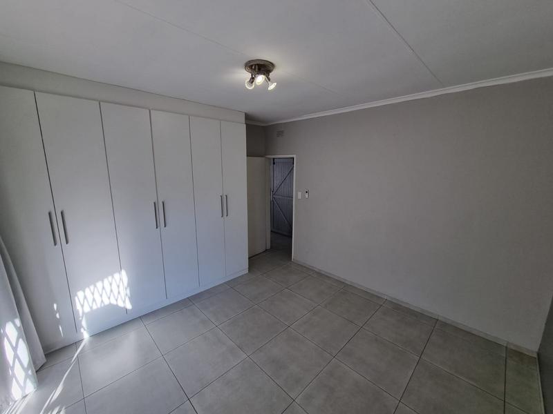 To Let 3 Bedroom Property for Rent in Woodmead Gauteng