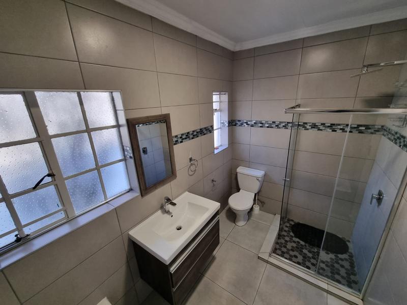 To Let 3 Bedroom Property for Rent in Woodmead Gauteng