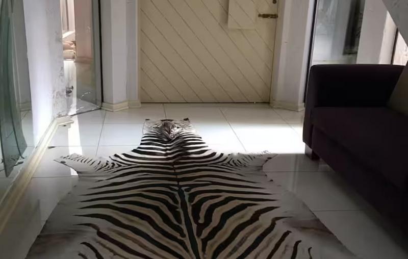 To Let 1 Bedroom Property for Rent in Houghton Gauteng