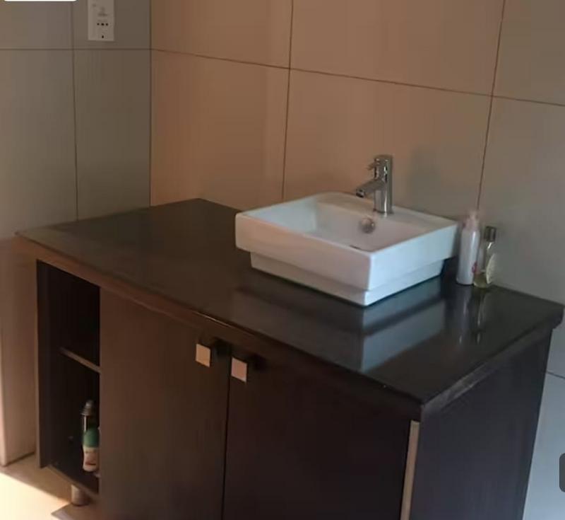 To Let 1 Bedroom Property for Rent in Houghton Gauteng