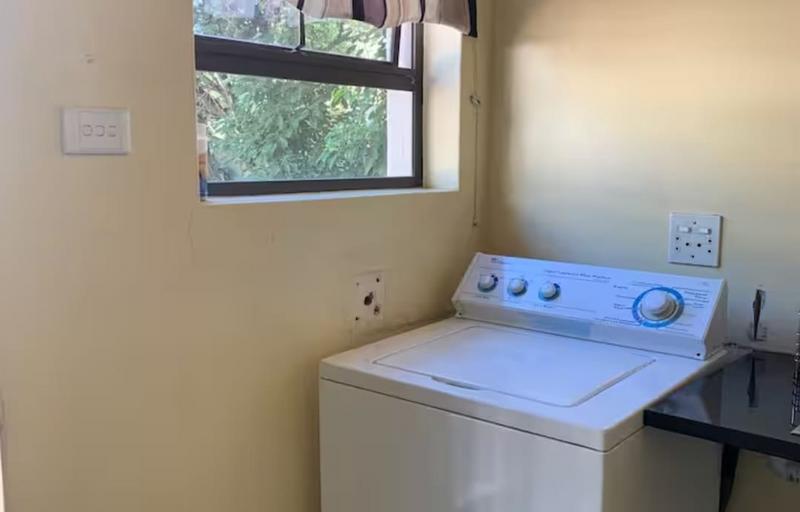 To Let 1 Bedroom Property for Rent in Houghton Gauteng