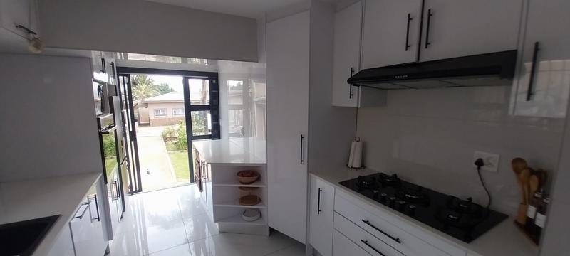 8 Bedroom Property for Sale in Kensington Gauteng