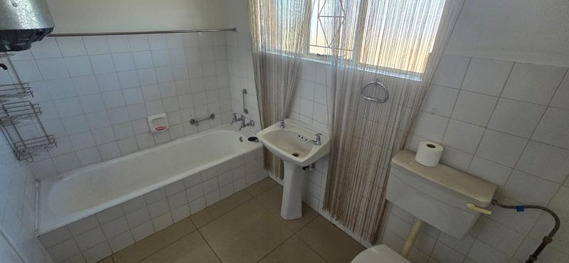 To Let 2 Bedroom Property for Rent in Elspark Ext 4 Gauteng