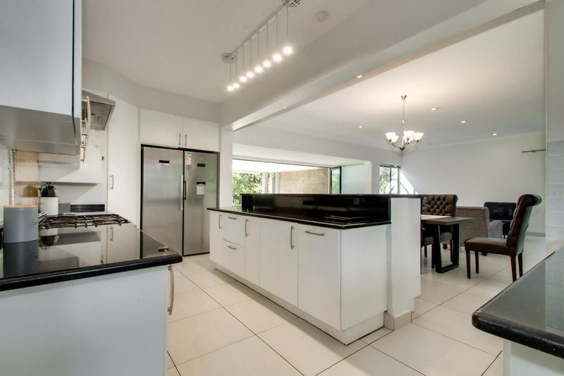 To Let 5 Bedroom Property for Rent in Dainfern Golf Estate Gauteng