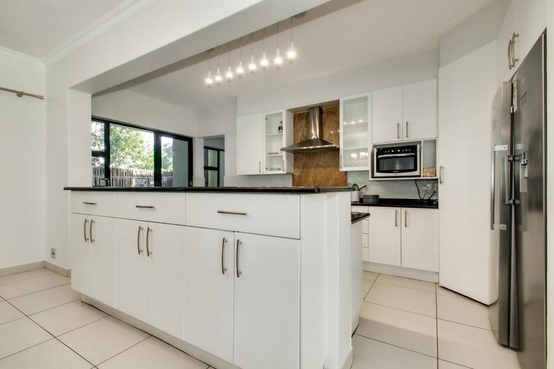 To Let 5 Bedroom Property for Rent in Dainfern Golf Estate Gauteng