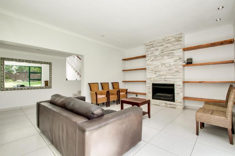 To Let 5 Bedroom Property for Rent in Dainfern Golf Estate Gauteng