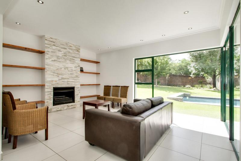 To Let 5 Bedroom Property for Rent in Dainfern Golf Estate Gauteng