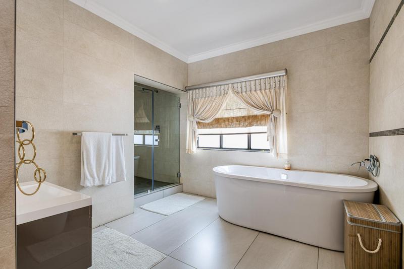 4 Bedroom Property for Sale in Dainfern Valley Gauteng