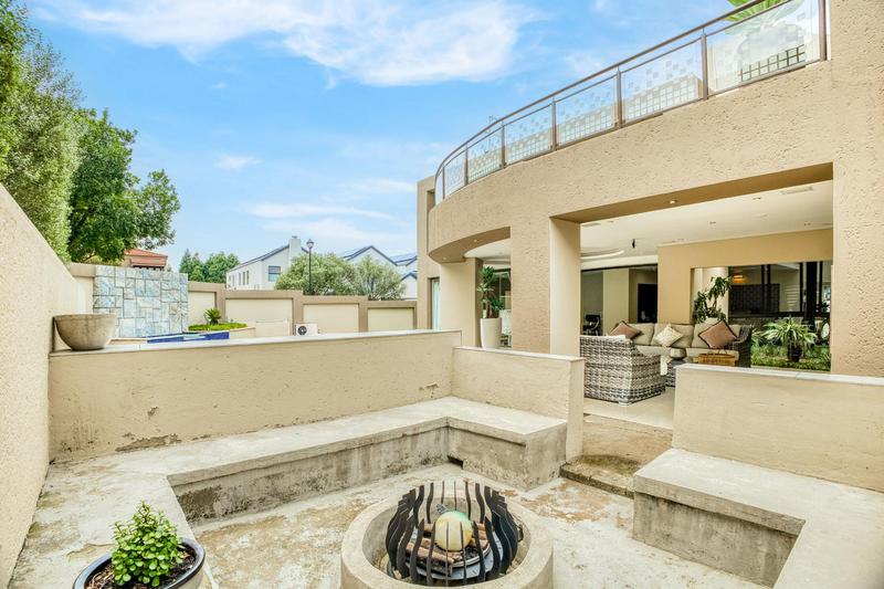 4 Bedroom Property for Sale in Dainfern Valley Gauteng