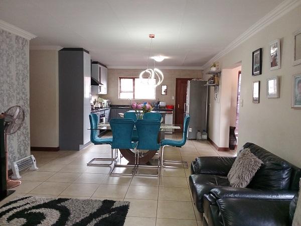 3 Bedroom Property for Sale in Vanderbijlpark SW 5 Gauteng