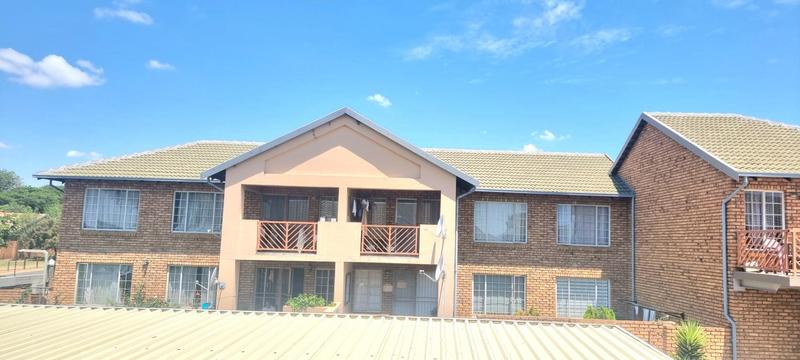 2 Bedroom Property for Sale in Amberfield Gauteng