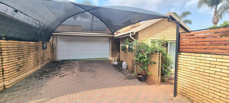 3 Bedroom Property for Sale in Amberfield Gauteng