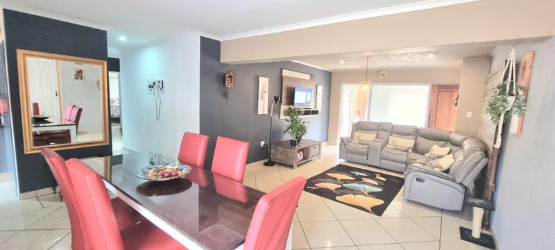 3 Bedroom Property for Sale in Amberfield Gauteng