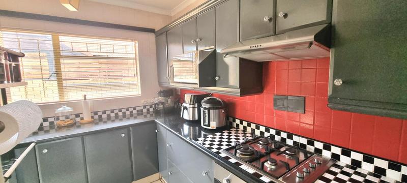 3 Bedroom Property for Sale in Amberfield Gauteng