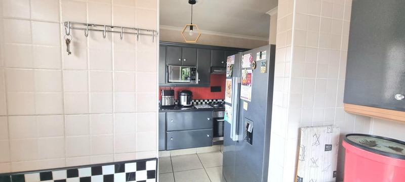 3 Bedroom Property for Sale in Amberfield Gauteng
