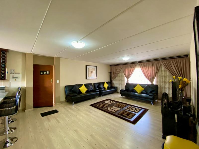 2 Bedroom Property for Sale in Sundowner Gauteng