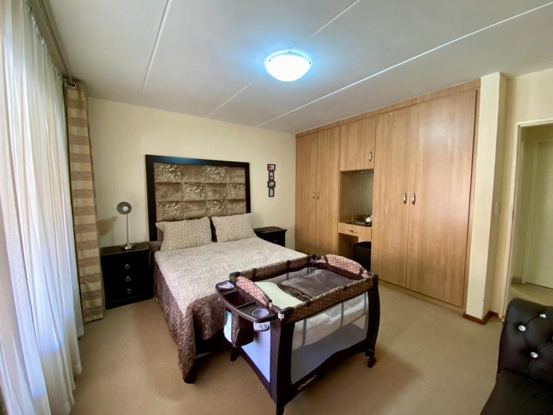 2 Bedroom Property for Sale in Sundowner Gauteng