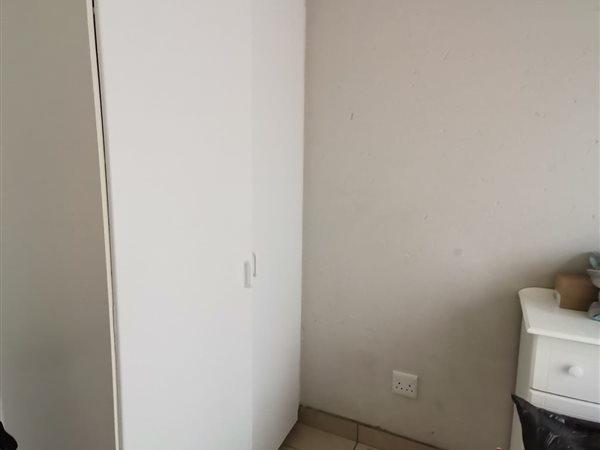 To Let 2 Bedroom Property for Rent in Heuwelsig Estate Gauteng