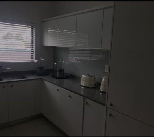 To Let 3 Bedroom Property for Rent in Waterfall Gauteng