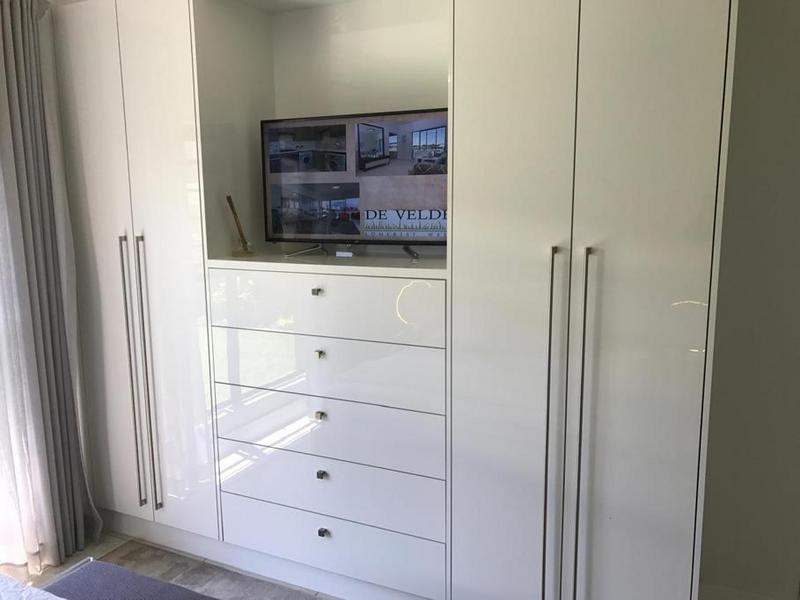 To Let 3 Bedroom Property for Rent in Waterfall Gauteng