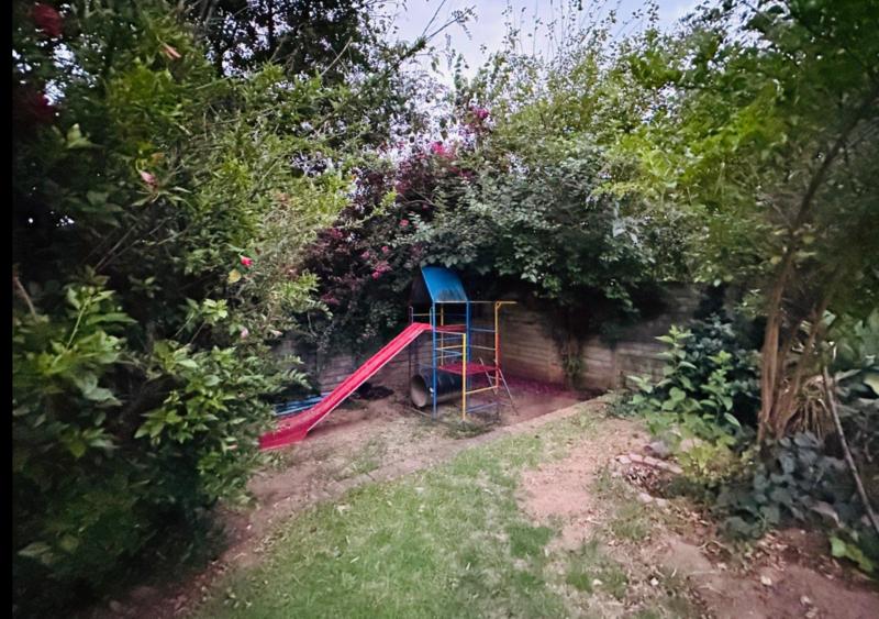 To Let 3 Bedroom Property for Rent in Radiokop Gauteng