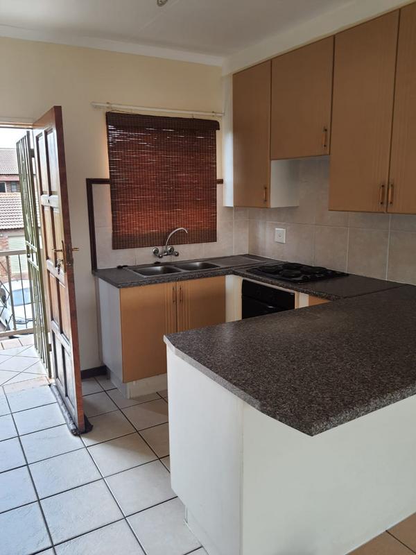 To Let 2 Bedroom Property for Rent in Mooikloof Ridge Gauteng