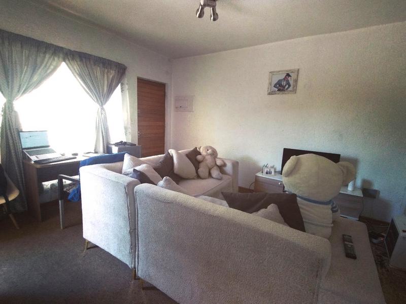 1 Bedroom Property for Sale in Westdene Gauteng