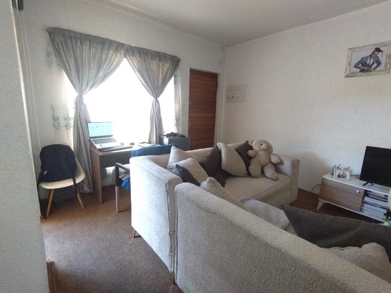 1 Bedroom Property for Sale in Westdene Gauteng