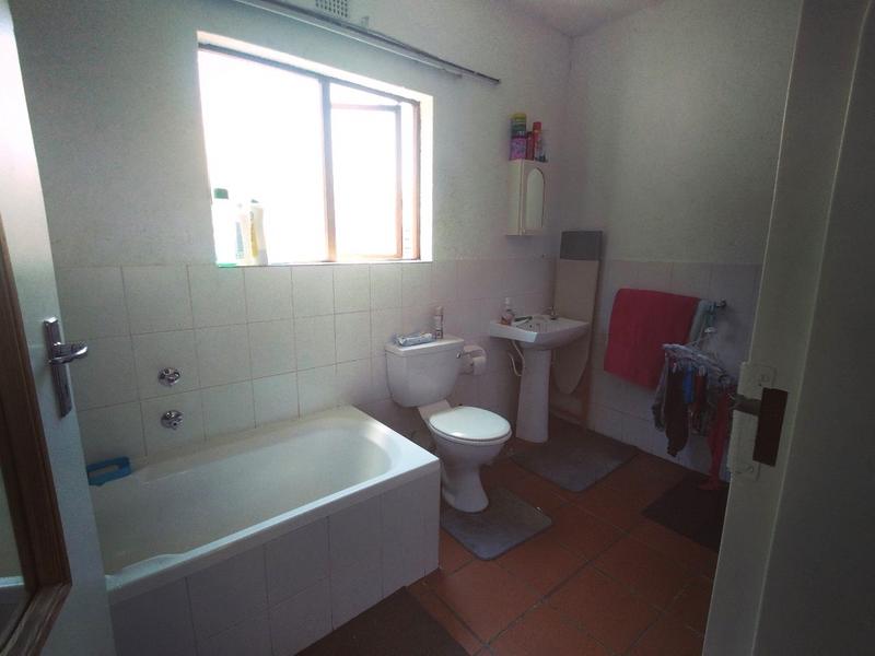 1 Bedroom Property for Sale in Westdene Gauteng