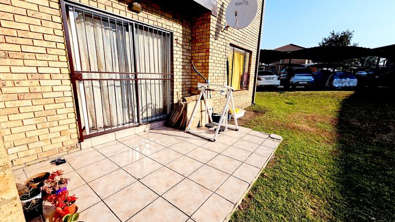 To Let 2 Bedroom Property for Rent in Ravensklip Gauteng