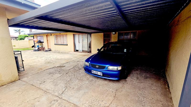 To Let 2 Bedroom Property for Rent in Primrose Gauteng