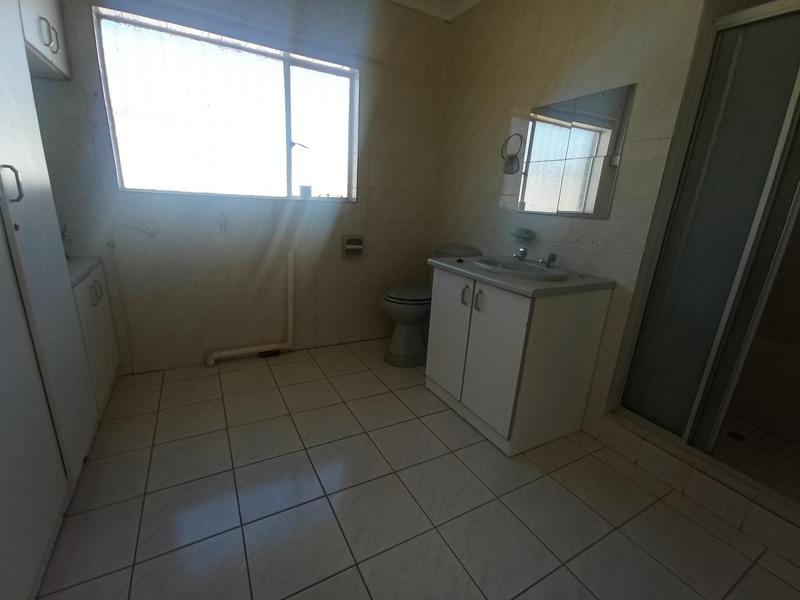 To Let 2 Bedroom Property for Rent in Discovery Gauteng
