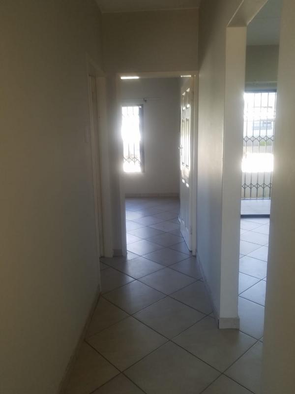 2 Bedroom Property for Sale in Witpoortjie Gauteng