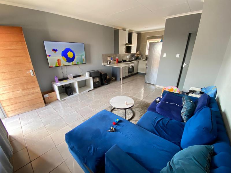 2 Bedroom Property for Sale in Groblerpark Gauteng