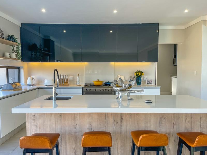 5 Bedroom Property for Sale in Midstream Estate Gauteng