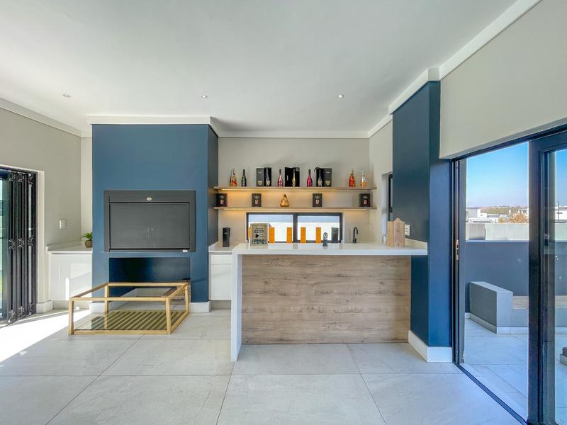 5 Bedroom Property for Sale in Midstream Estate Gauteng