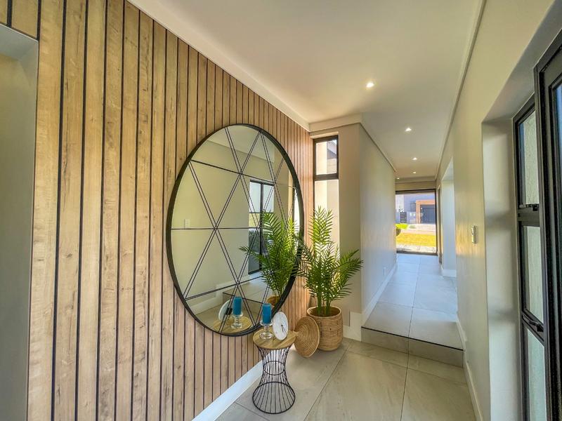 5 Bedroom Property for Sale in Midstream Estate Gauteng