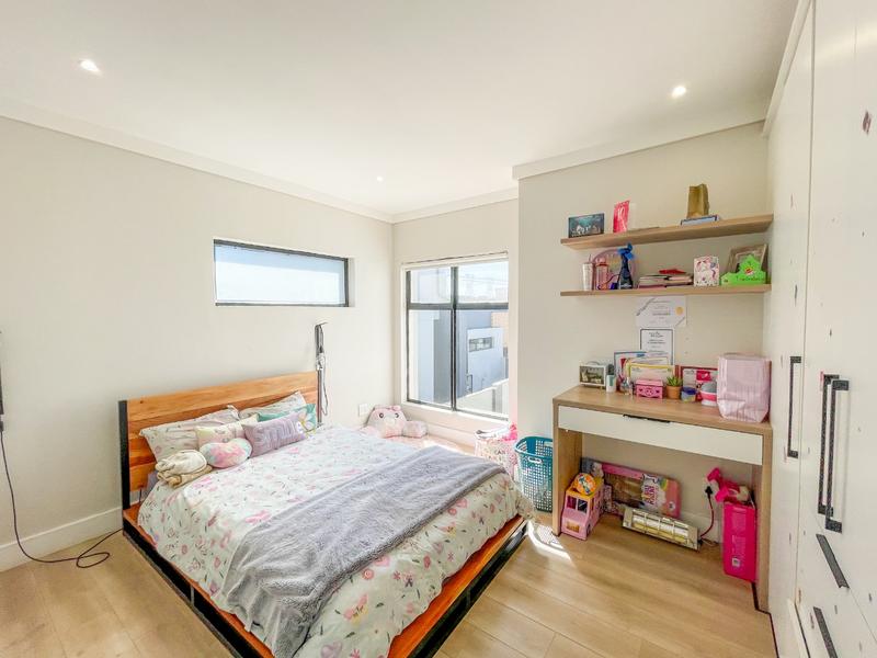 5 Bedroom Property for Sale in Midstream Estate Gauteng