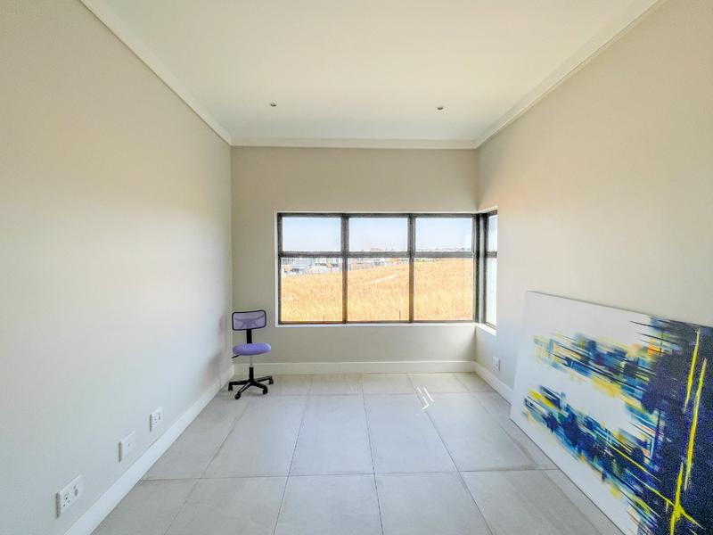 5 Bedroom Property for Sale in Midstream Estate Gauteng